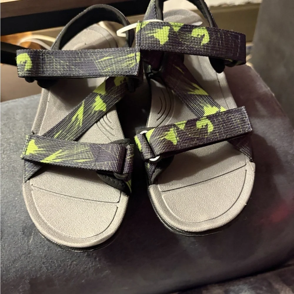 Stylish Kids Sandals with Bright Green Highlights
